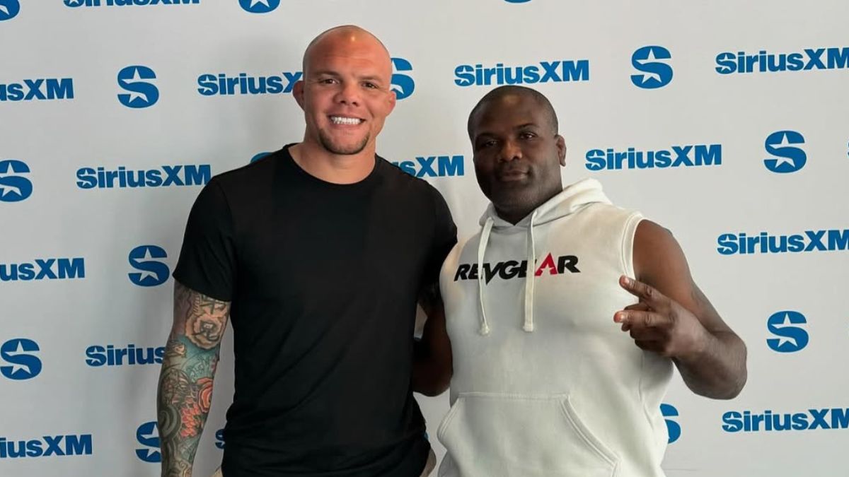 Anthony Smith UFC fighter at a match, showcasing his career and earnings.